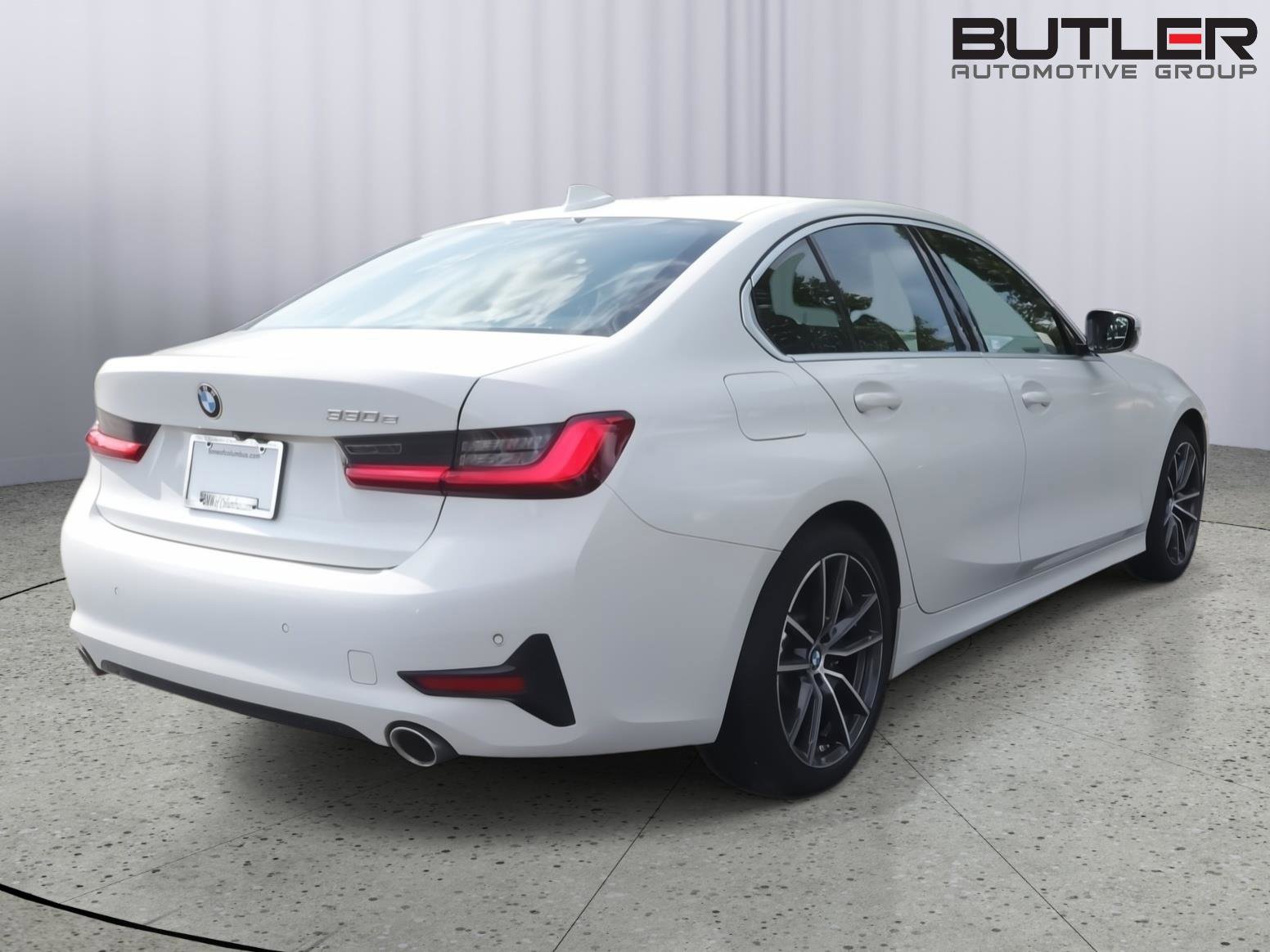 Used 2021 BMW 330e w/ Convenience Package RWD image 6