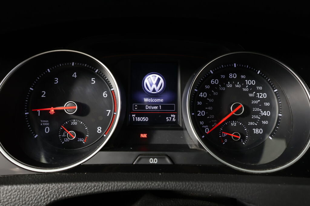 Used 2020 Volkswagen GTI S image 30
