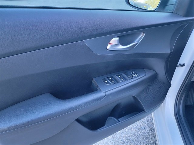 Used 2021 Kia Forte LXS image 8