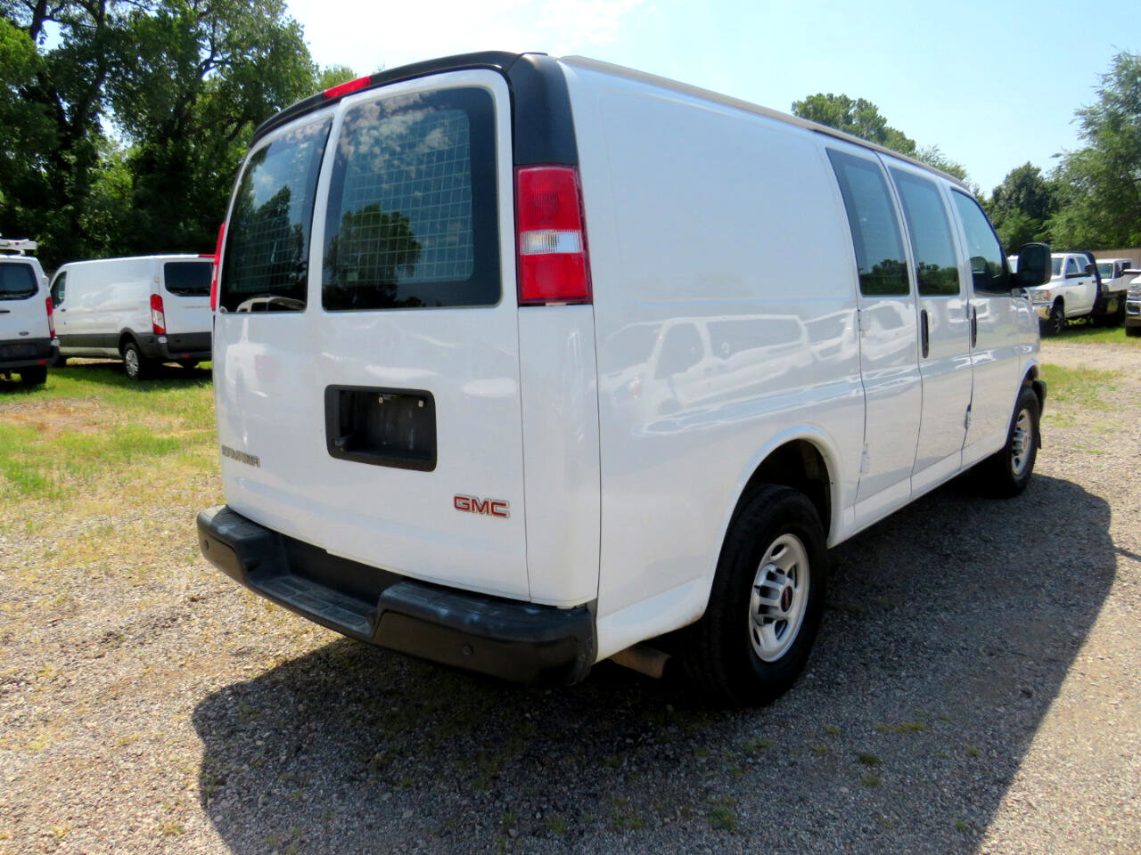 Used 2019 GMC Savana 2500 w/ Driver Convenience Package image 5