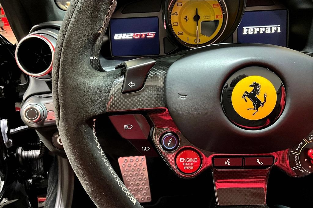 Used 2023 Ferrari 812 GTS RWD image 11