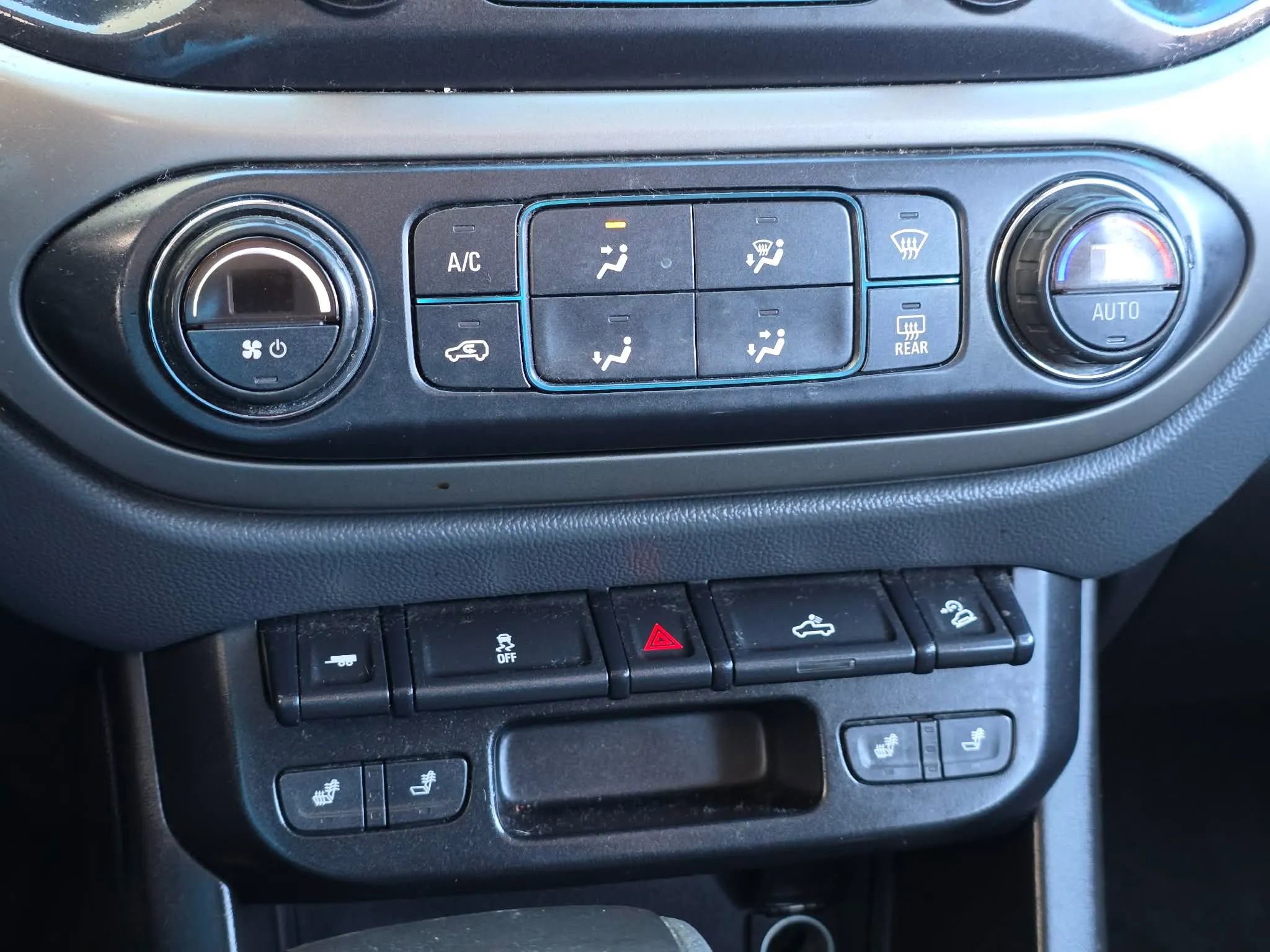 Used 2016 Chevrolet Colorado Z71 image 25