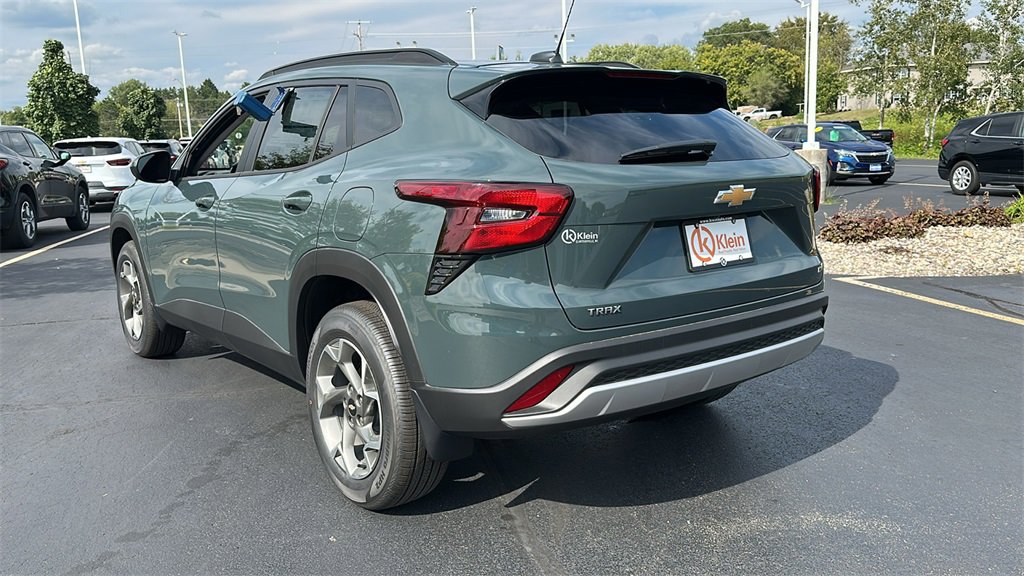 New 2025 Chevrolet Trax LT w/ LT Convenience Package image 6