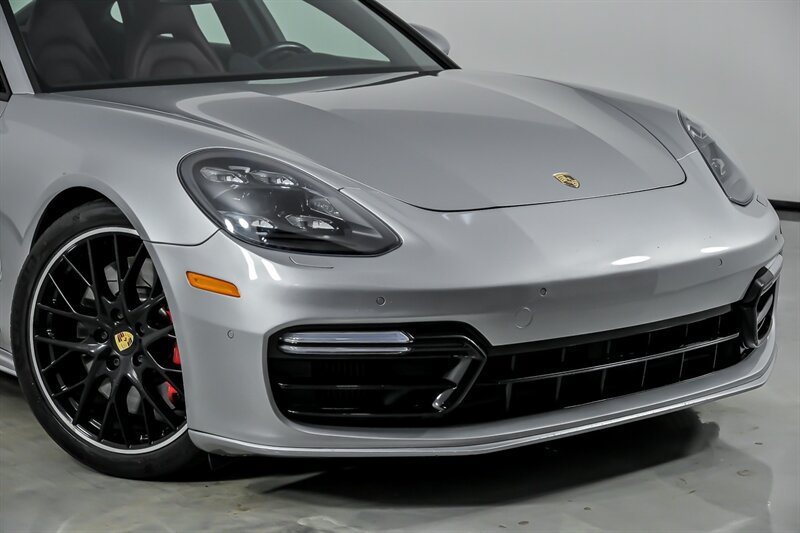 Used 2019 Porsche Panamera GTS AWD/4WD image 2