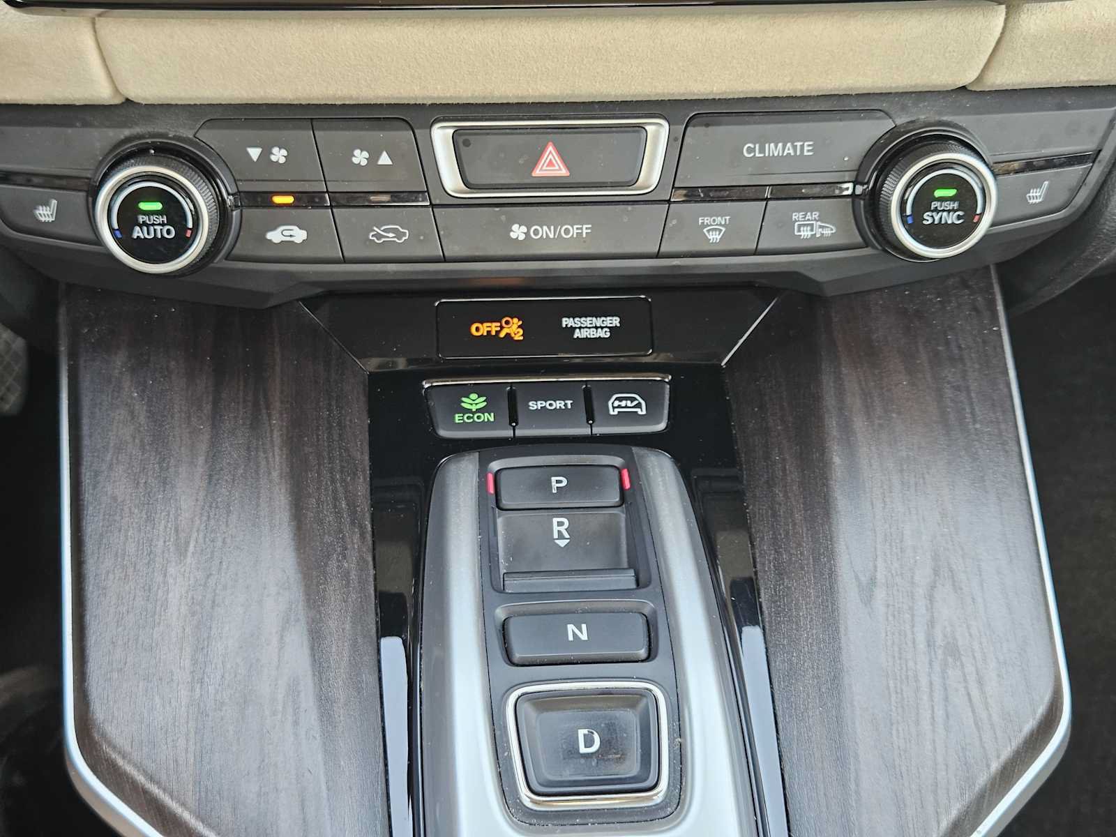 Certified 2018 Honda Clarity Touring image 19