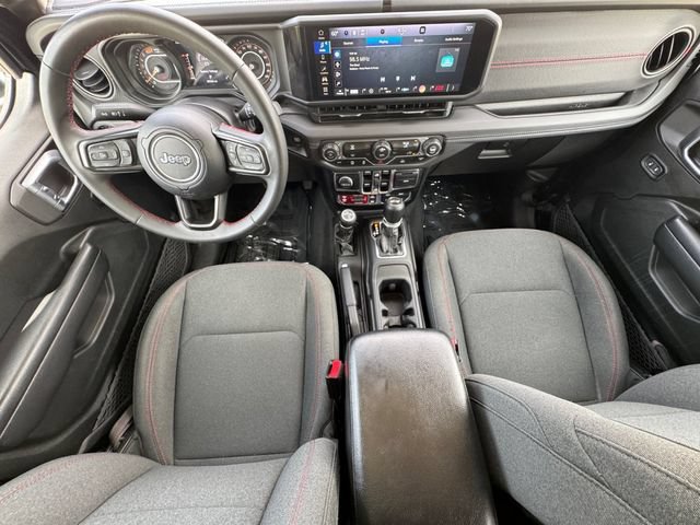 Used 2024 Jeep Wrangler Unlimited Rubicon AWD/4WD image 20