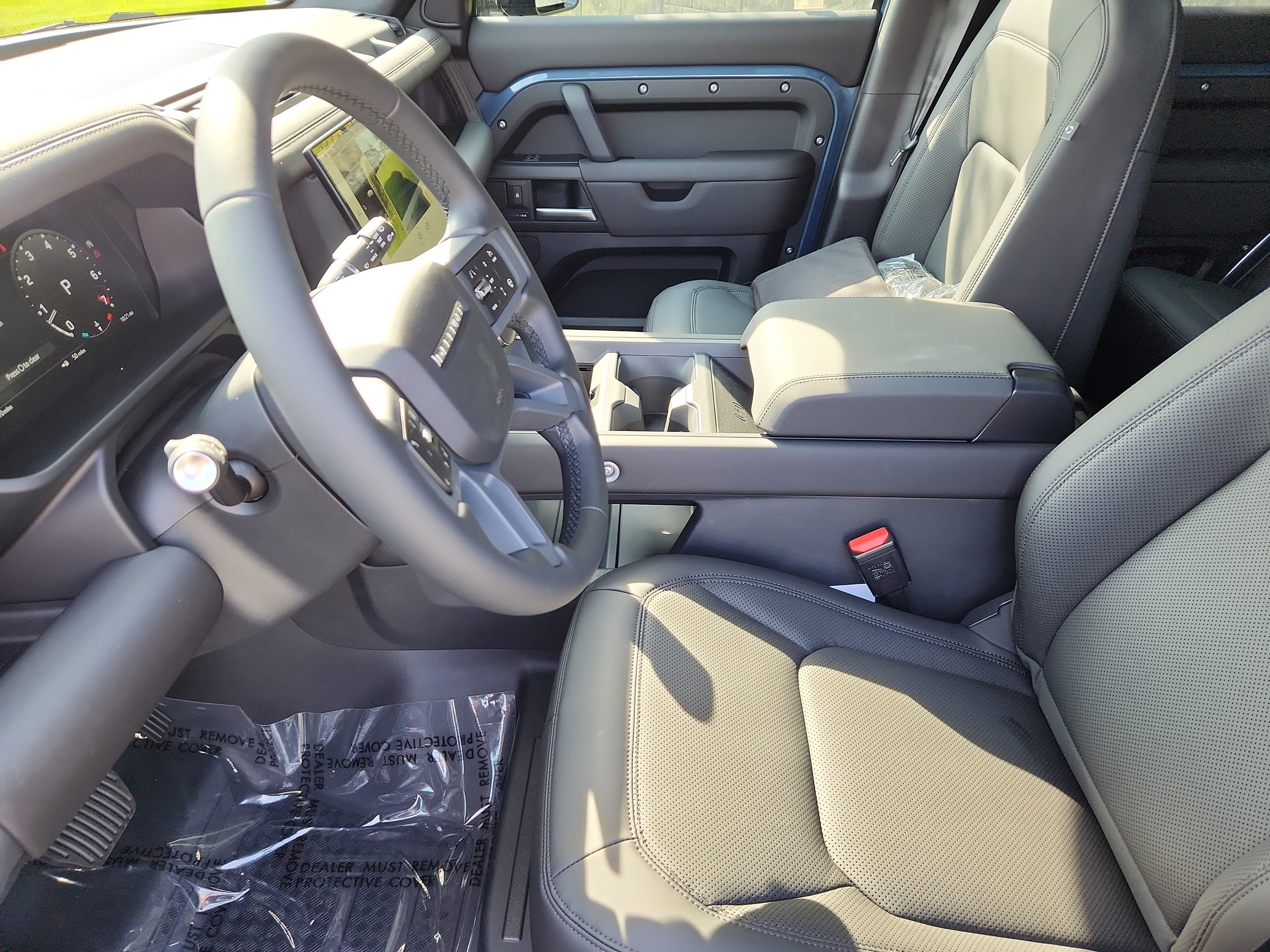 Used 2026 Land Rover Defender 110 S image 21