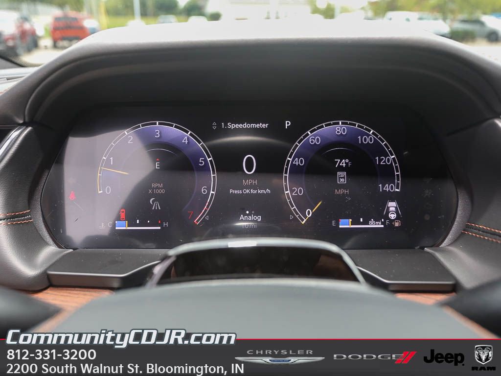 New 2025 Jeep Grand Cherokee L Summit w/ Advanced Protech Group IV image 13