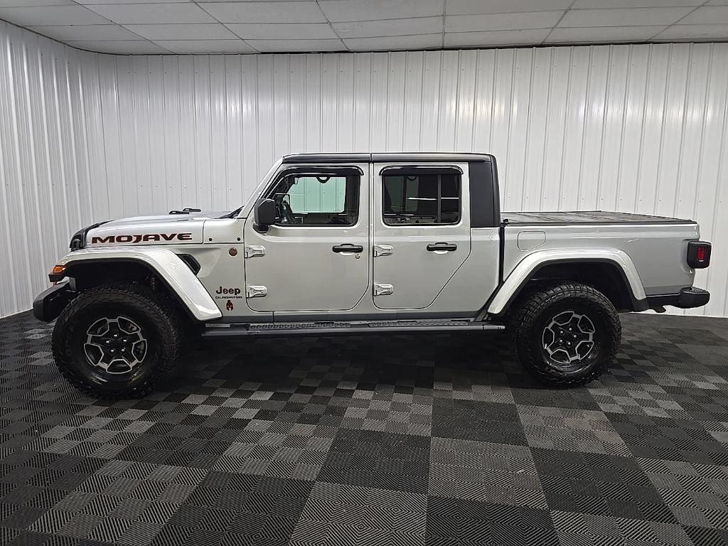 Used 2022 Jeep Gladiator Mojave w/ Cold Weather Group AWD/4WD image 5