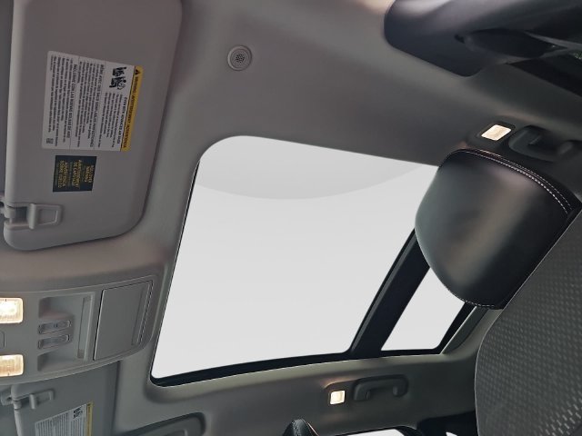 Used 2025 Ford Escape SE FWD image 27