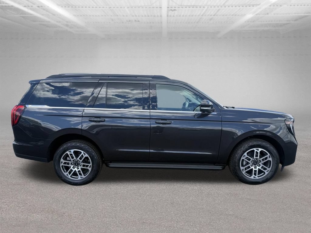New 2026 Ford Expedition Active AWD/4WD image 2