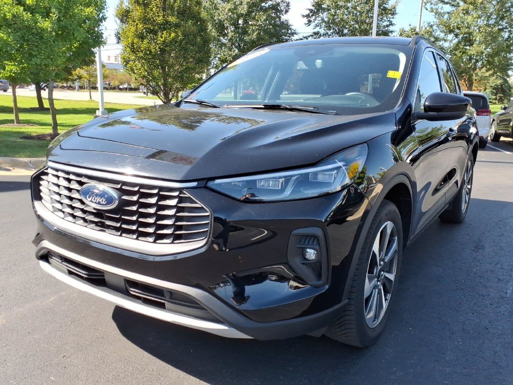 Certified 2025 Ford Escape Platinum