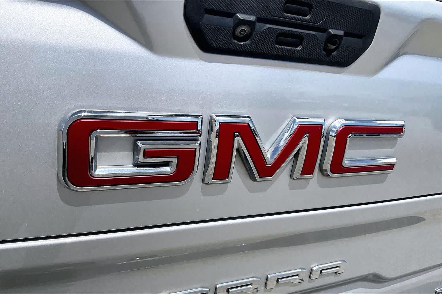 Used 2019 GMC Sierra 1500 SLT AWD/4WD image 30