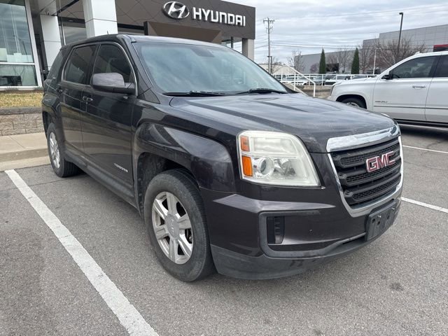 Used 2016 GMC Terrain SLE image 1