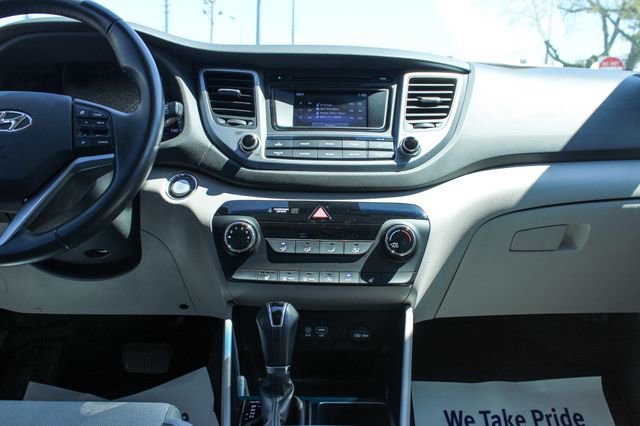 Used 2016 Hyundai Tucson Sport image 17
