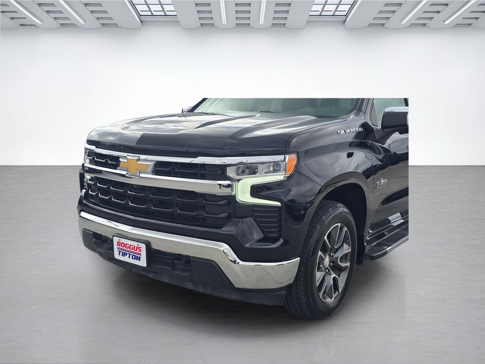 Used 2023 Chevrolet Silverado 1500 LT w/ Texas Edition Plus RWD image 8