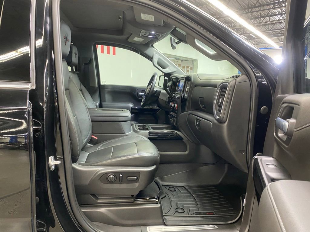 Used 2020 Chevrolet Silverado 1500 LTZ w/ LTZ Plus Package AWD/4WD image 10