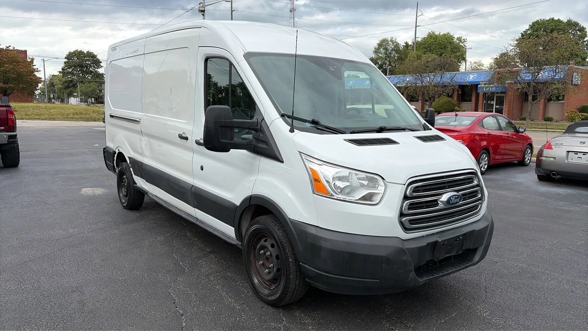 Used 2015 Ford Transit 350 148 Medium Roof image 3