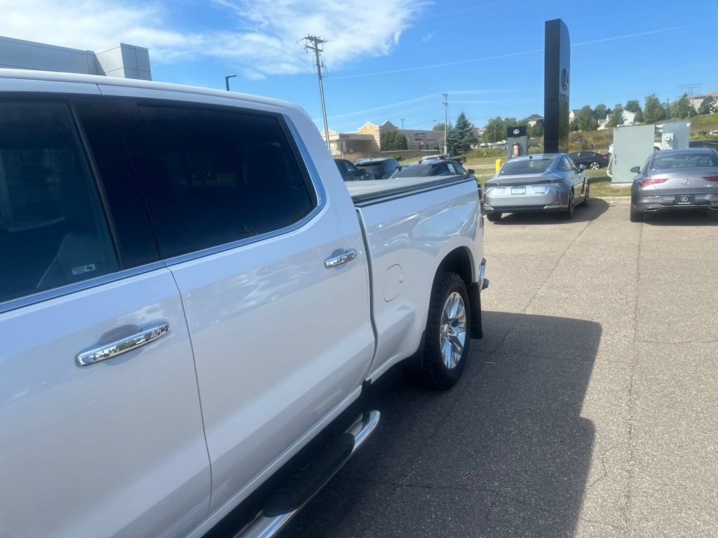 Used 2020 Chevrolet Silverado 1500 LTZ w/ LTZ Premium Package AWD/4WD image 7