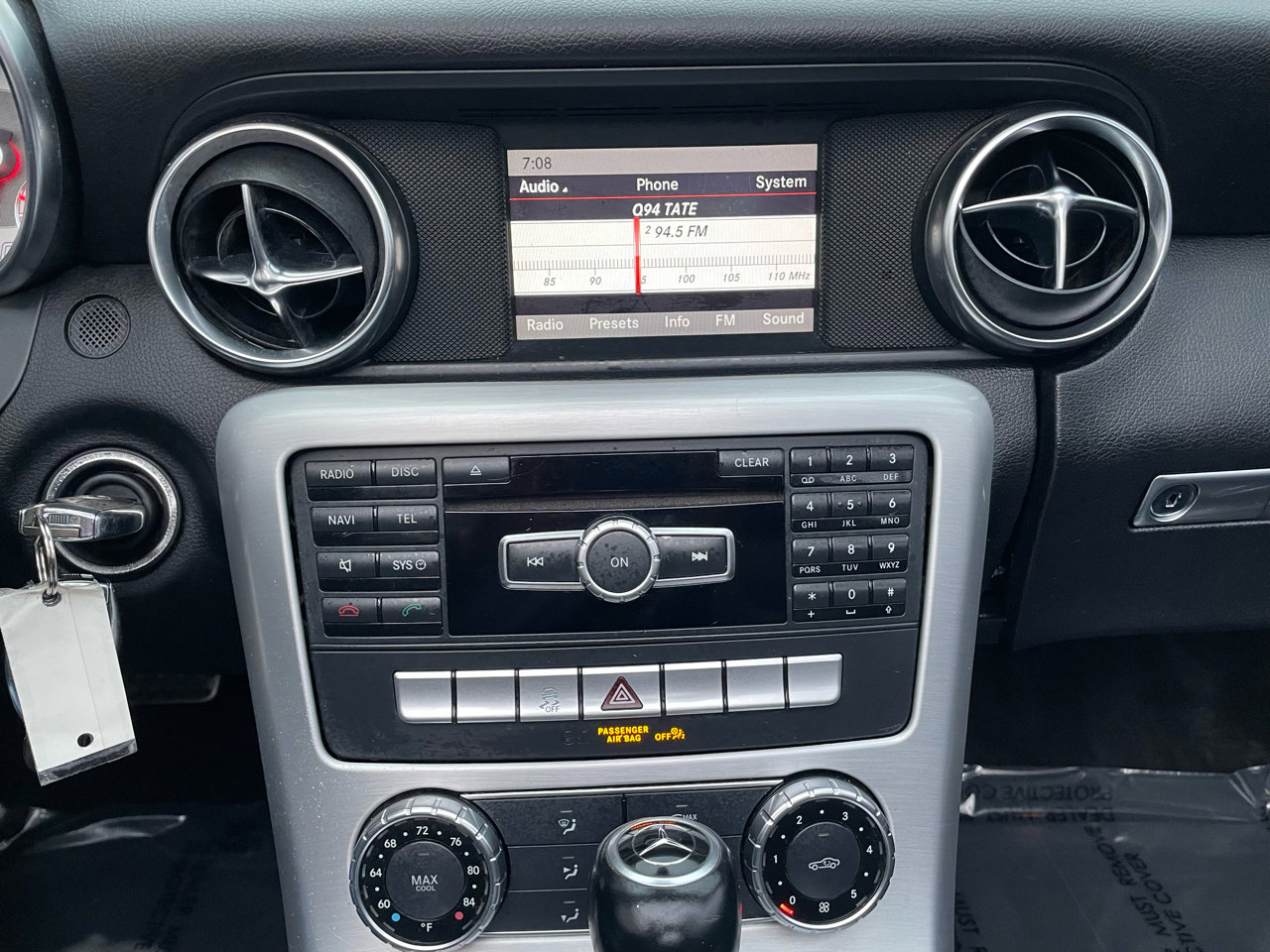 Used 2013 Mercedes-Benz SLK 250 image 21