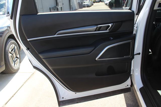 Used 2024 Kia Telluride S w/ S Sunroof Package image 24