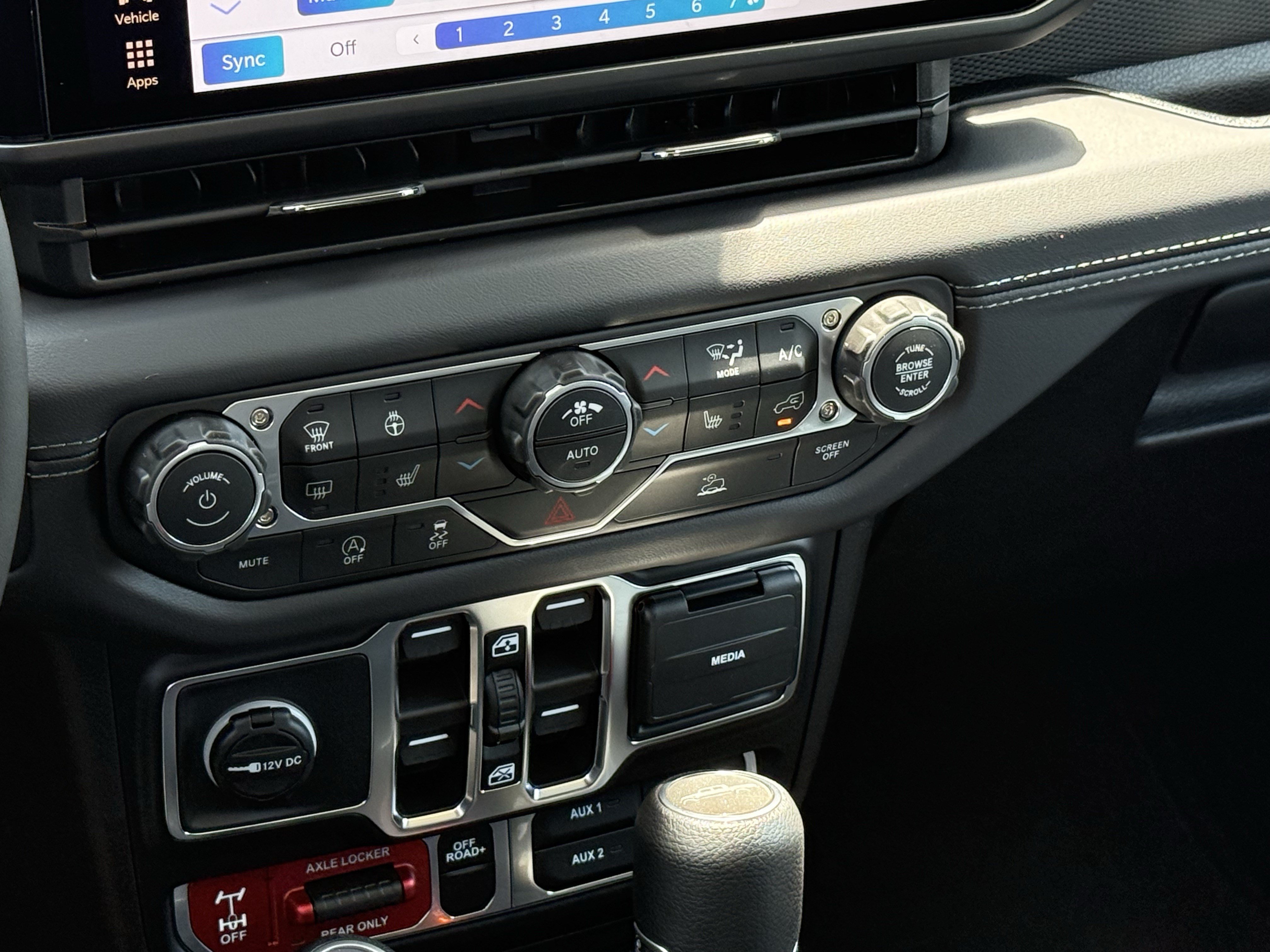 New 2026 Jeep Gladiator Mojave AWD/4WD image 14