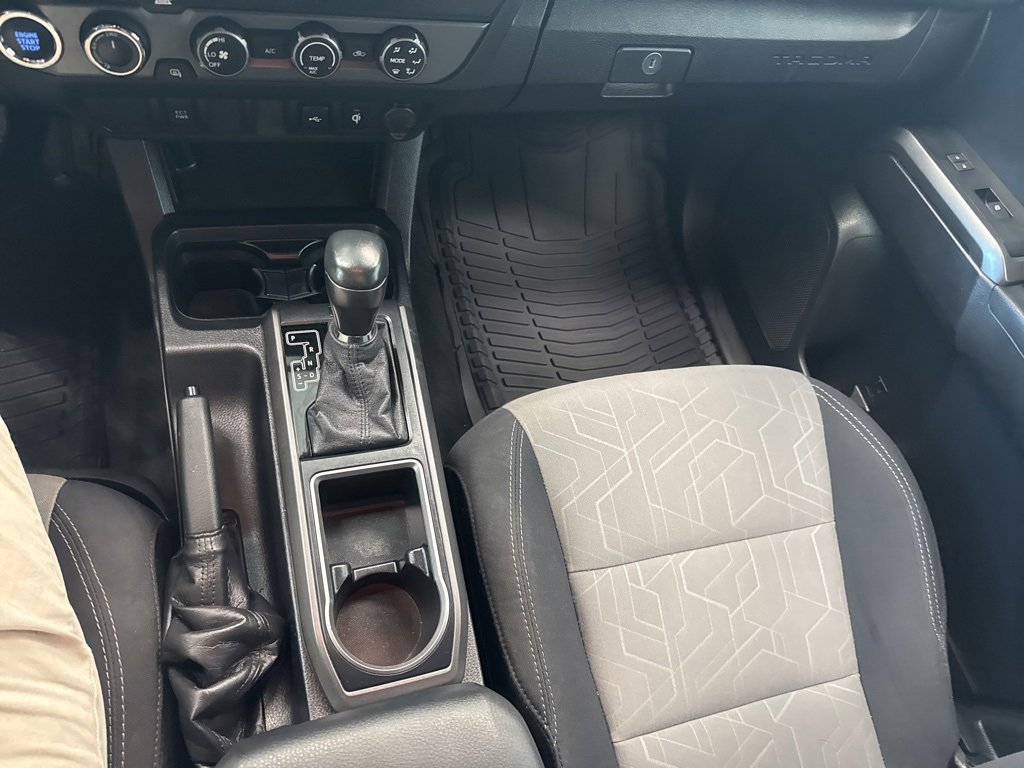 Used 2020 Toyota Tacoma TRD Off-Road image 6