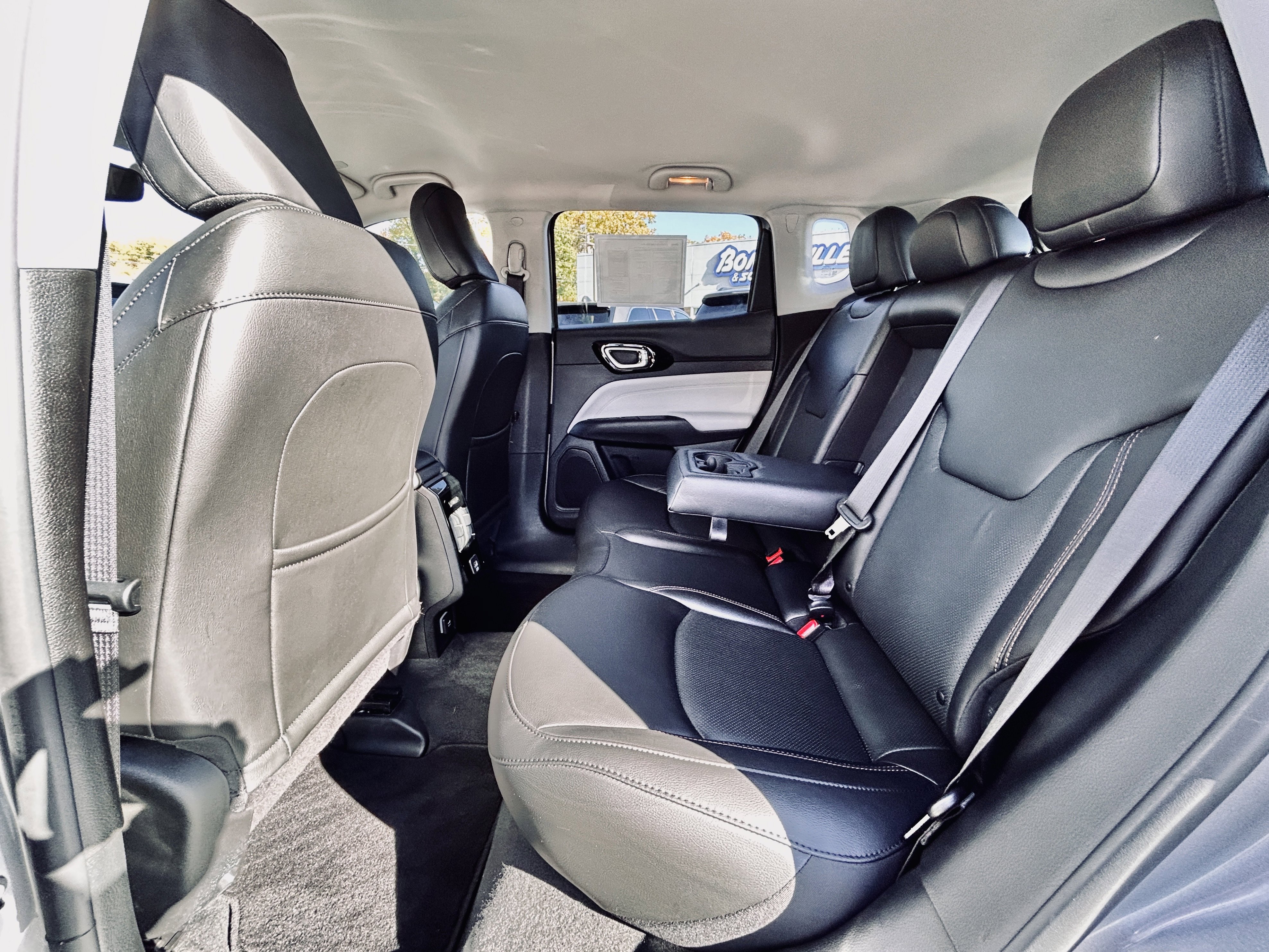 Certified 2022 Jeep Compass Limited AWD/4WD image 40
