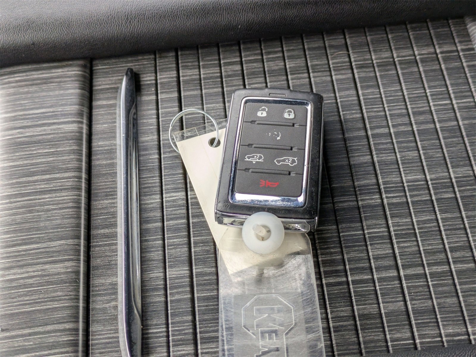 Used 2024 Jeep Wagoneer L Series III w/ Flexible Seating Group image 37