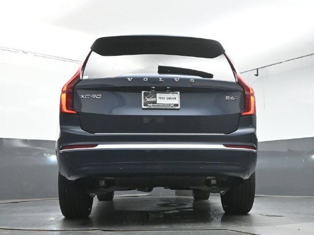 Used 2026 Volvo XC90 B6 Plus w/ Protection Package Premier AWD/4WD image 39