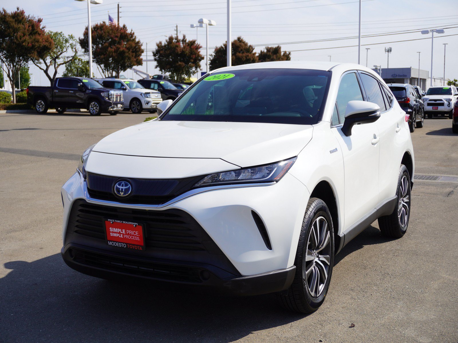 Used 2021 Toyota Venza LE AWD/4WD image 5