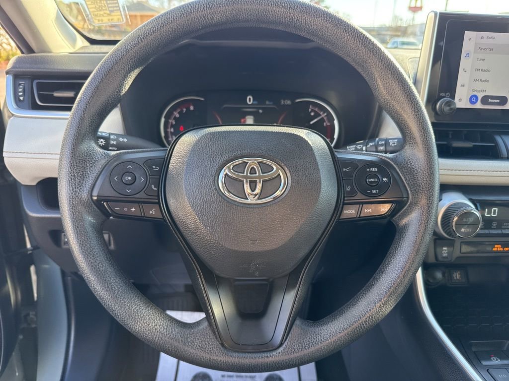 Used 2023 Toyota RAV4 XLE image 14