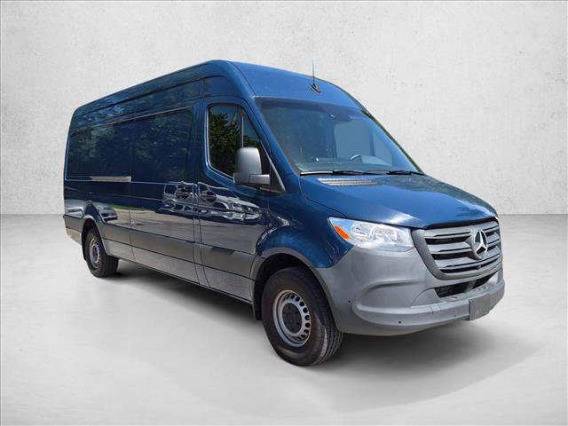 Used 2023 Mercedes-Benz Sprinter 2500 image 3