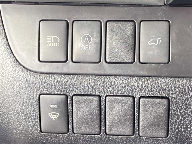 Used 2018 Toyota Highlander Plus image 20