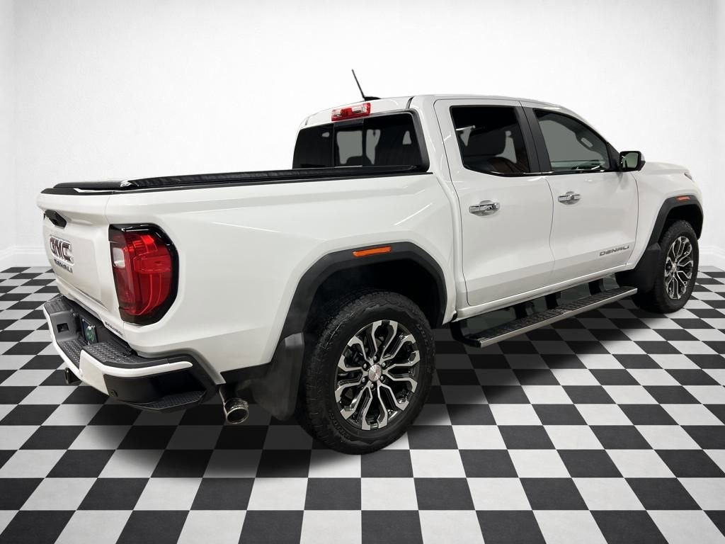 Certified 2025 GMC Canyon Denali image 9