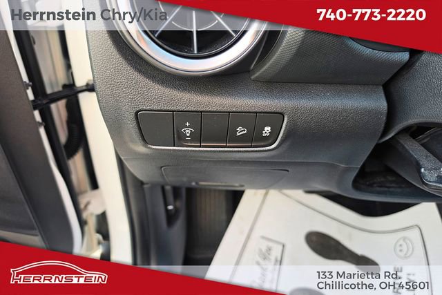 Used 2023 Hyundai Kona SEL w/ Convenience Package FWD image 17