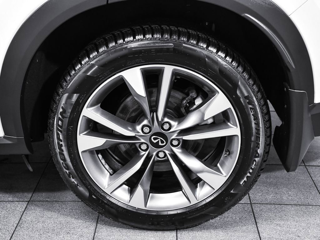 Used 2022 INFINITI QX60 Luxe w/ Performance Audio Package image 8
