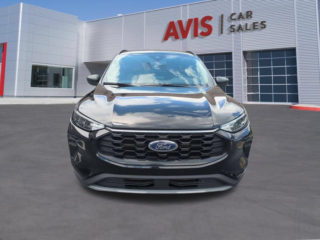Used 2025 Ford Escape ST-Line FWD image 2