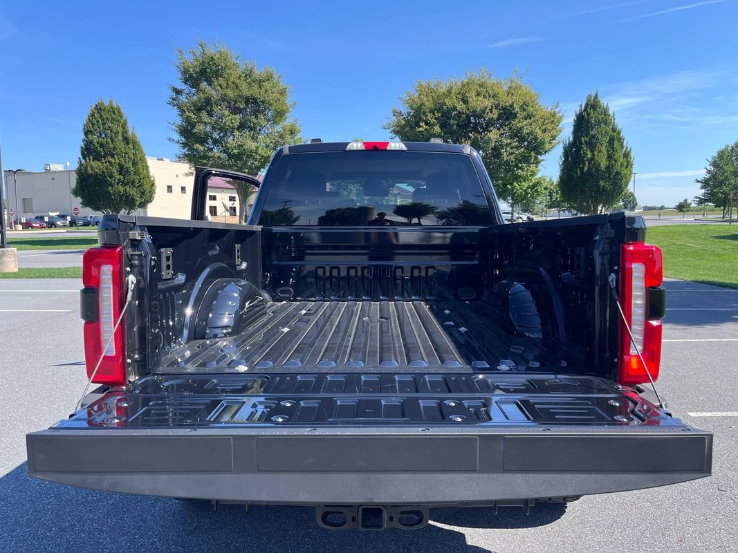 Used 2025 Ford F350 Lariat w/ Camper Package AWD/4WD image 15