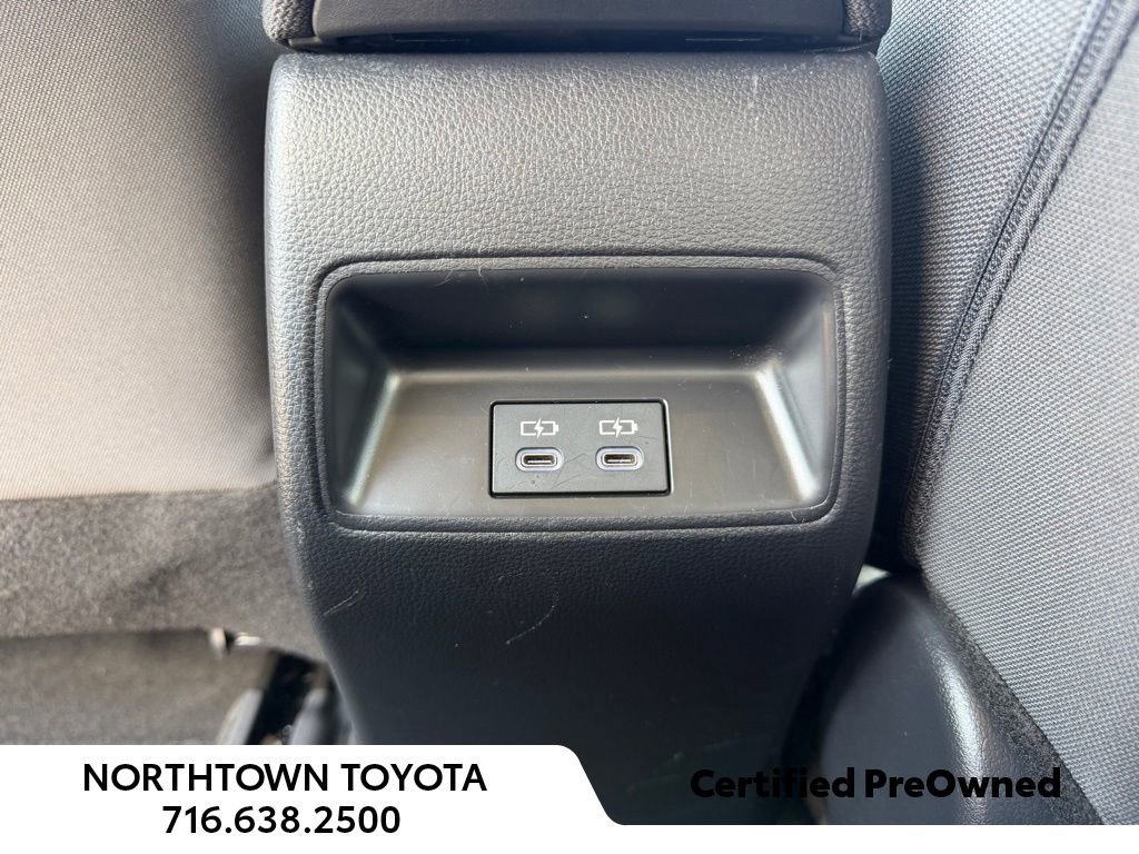 Used 2025 Toyota Corolla LE image 14