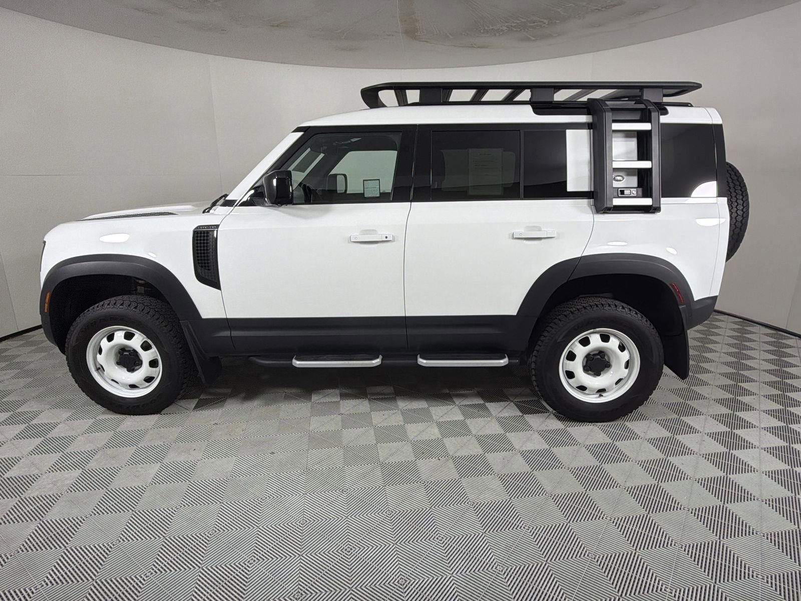 Used 2023 Land Rover Defender 110 S image 2