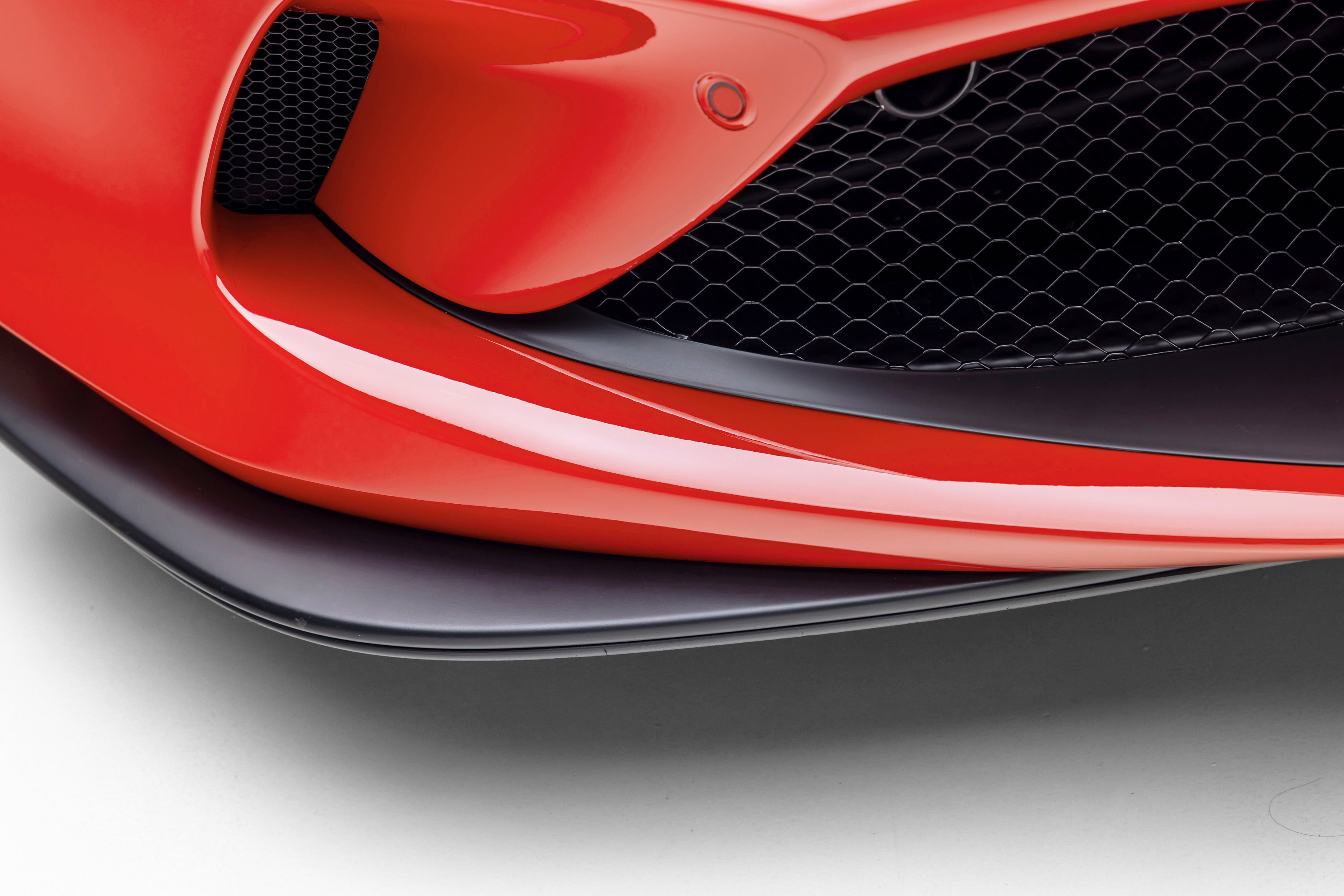Certified 2022 Ferrari F8 Tributo RWD image 29