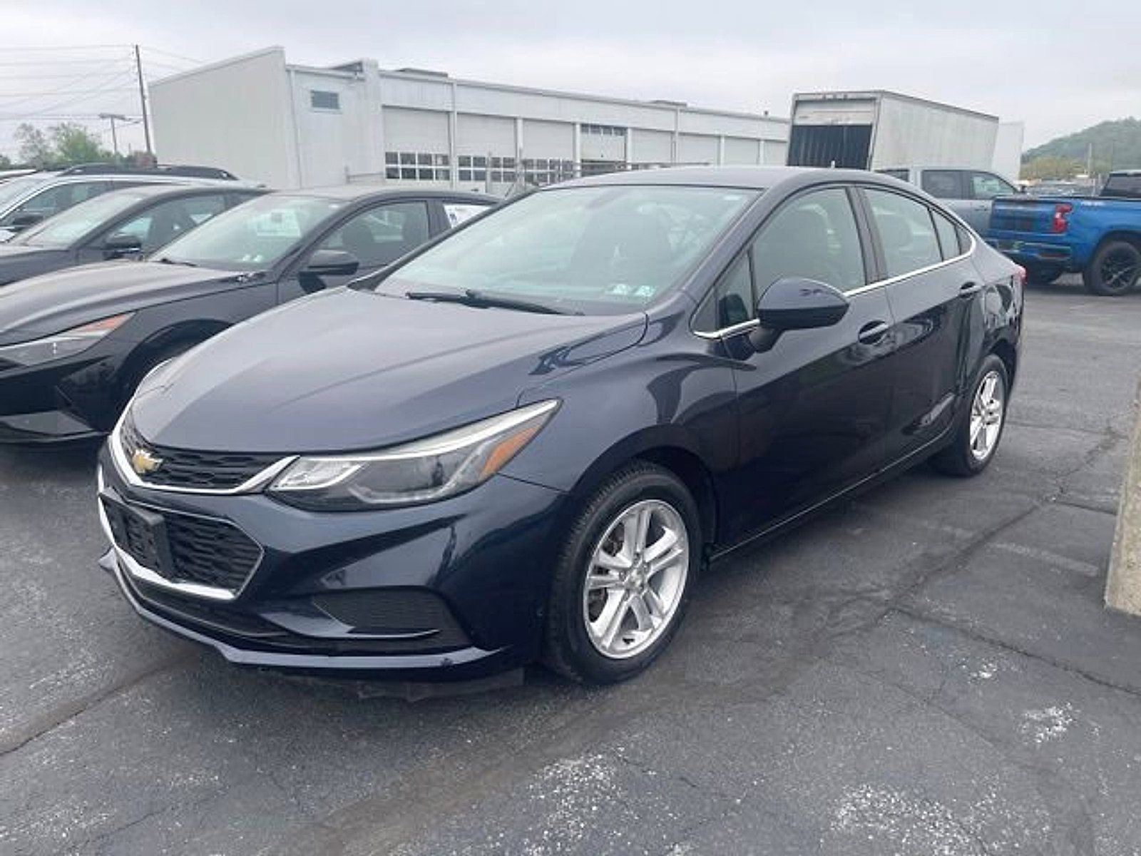 Used 2016 Chevrolet Cruze LT image 3