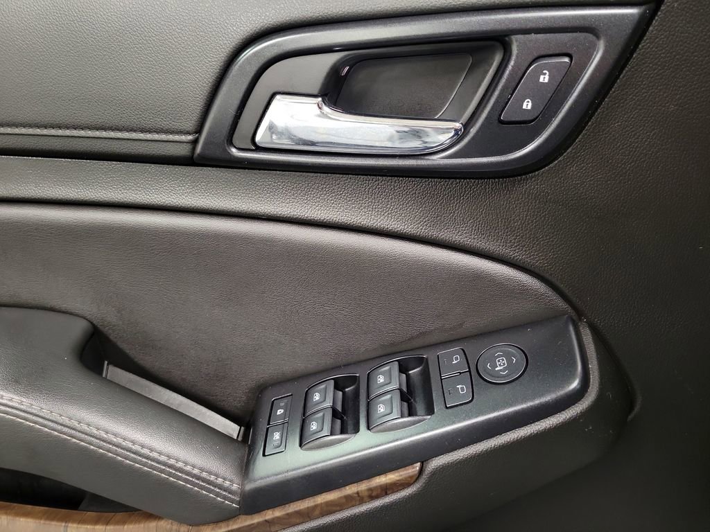 Used 2020 Chevrolet Suburban LT image 20