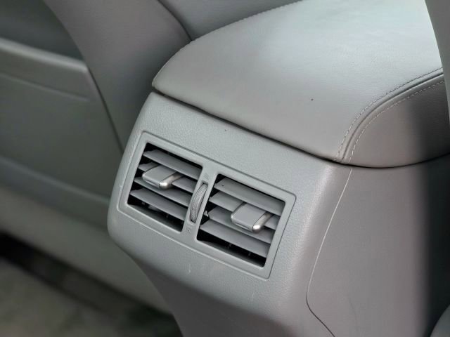 Used 2009 Toyota Camry Hybrid image 34