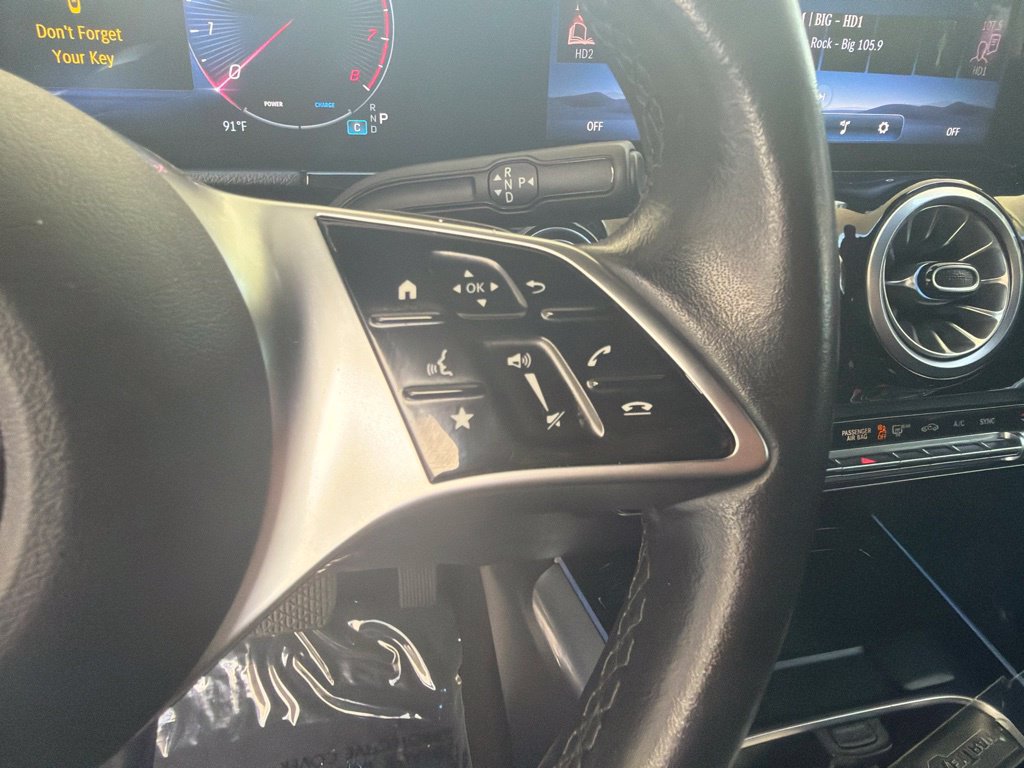 Used 2025 Mercedes-Benz GLA 250 image 48