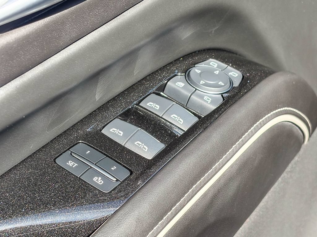 Used 2024 Cadillac Escalade ESV V AWD/4WD image 44