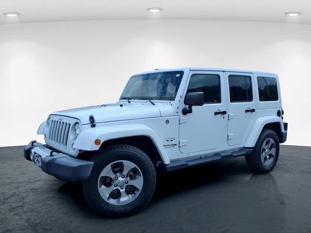 Used 2018 Jeep Wrangler Unlimited Sahara w/ Connectivity Group AWD/4WD image 2