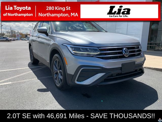 Used 2022 Volkswagen Tiguan SE image 1