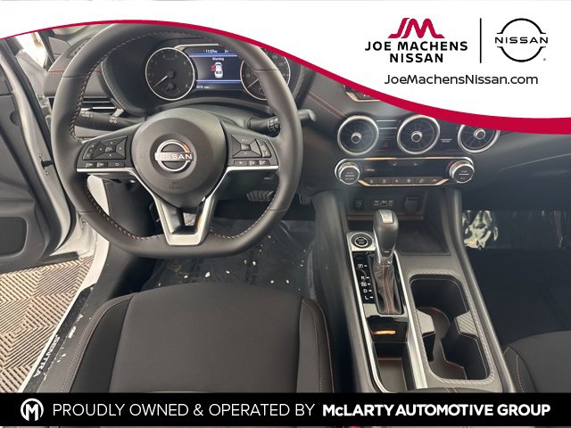 Certified 2025 Nissan Sentra SR image 27